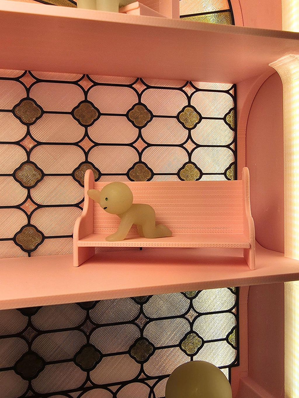Large Light-up Smiski Display Shelf - Stained Glass Style