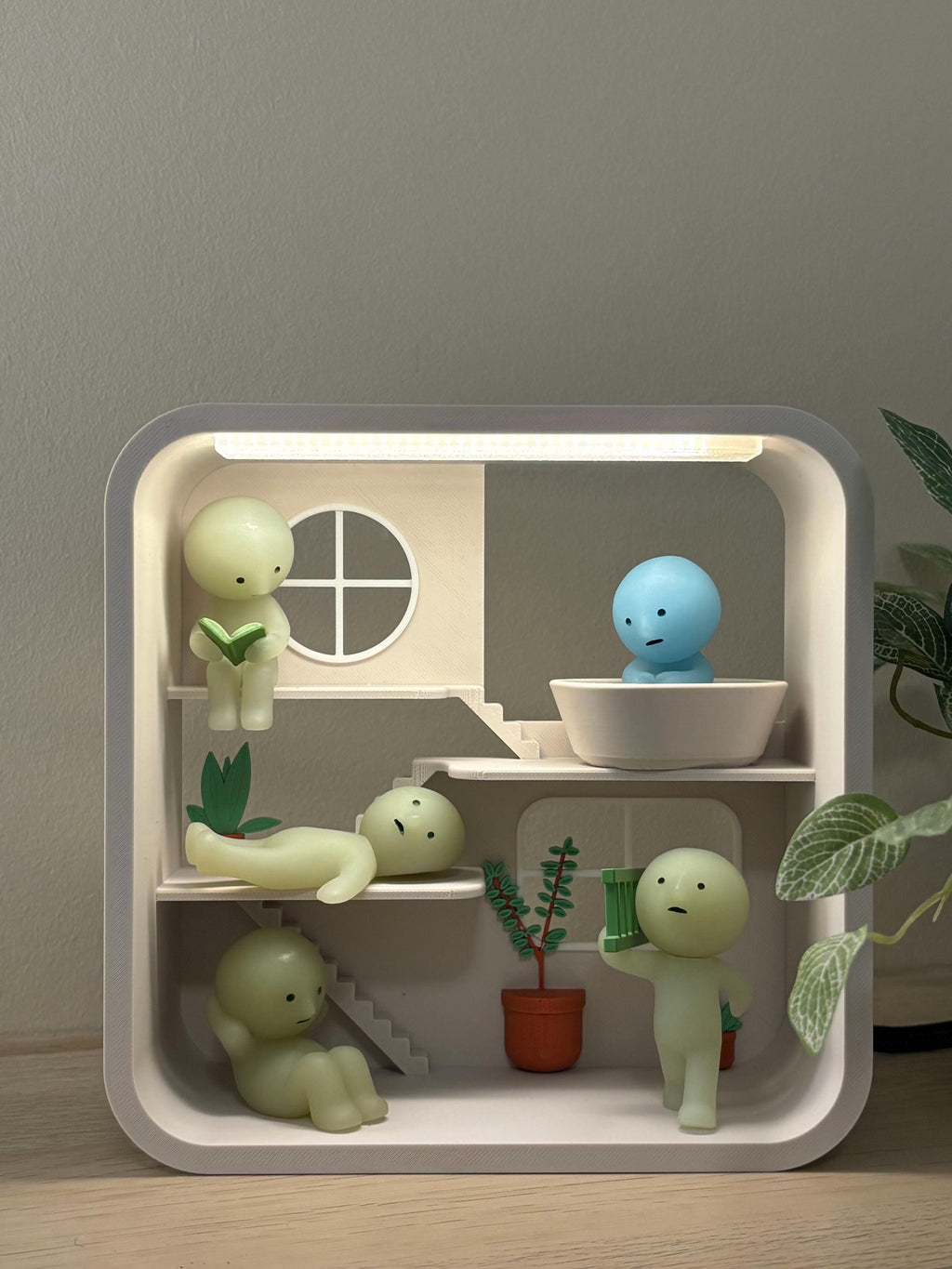Light-Up Smiski Display Stand – USB Powered Mini-Figure House
